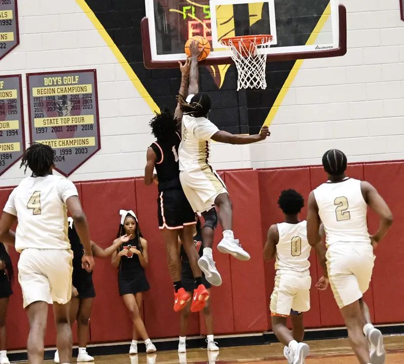 Indians Roll Past Appling County for Sixth Straight Win