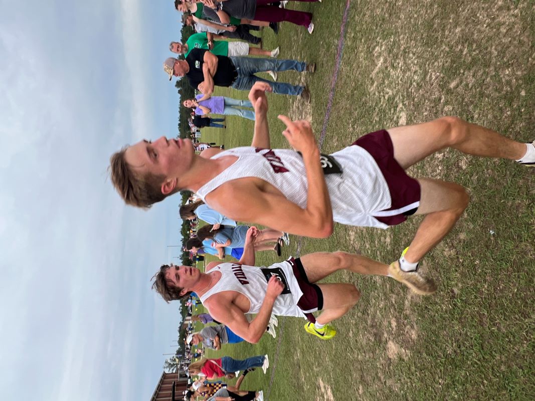 Indian Cross Country wraps up the Regular season at Richmond Hill