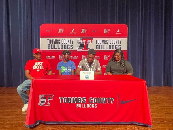 Erick Stevens Signs Letter of Intent to Continue Cheering at Shorter University