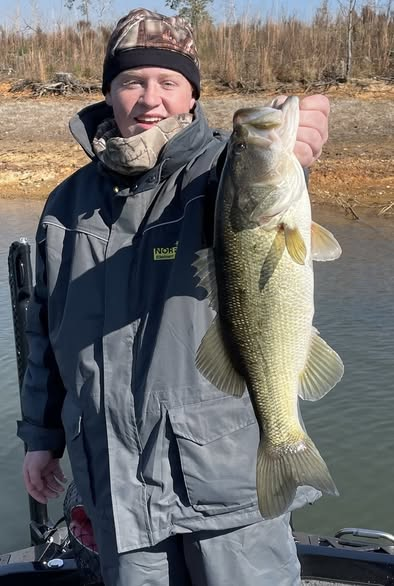 CHS Lake Dawgs Move into 7th Place for Anglers of the Year at Clarks Hill Lake