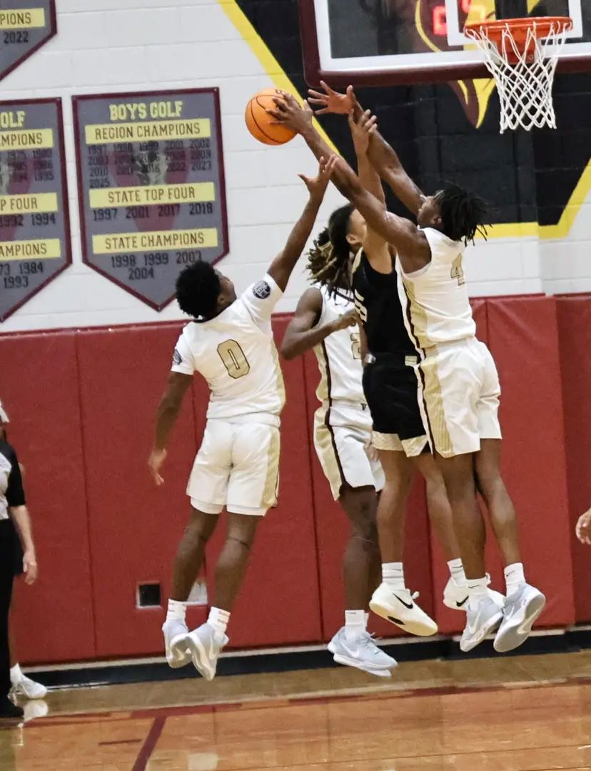 Indians Clamp Down on Swainsboro, 43–30