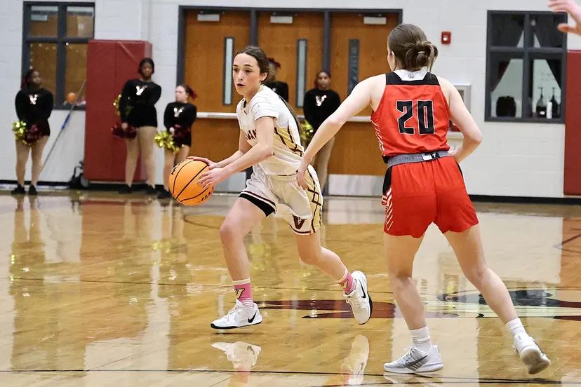 Lady Indians Explode in the 3rd to Stay Perfect in Region Play