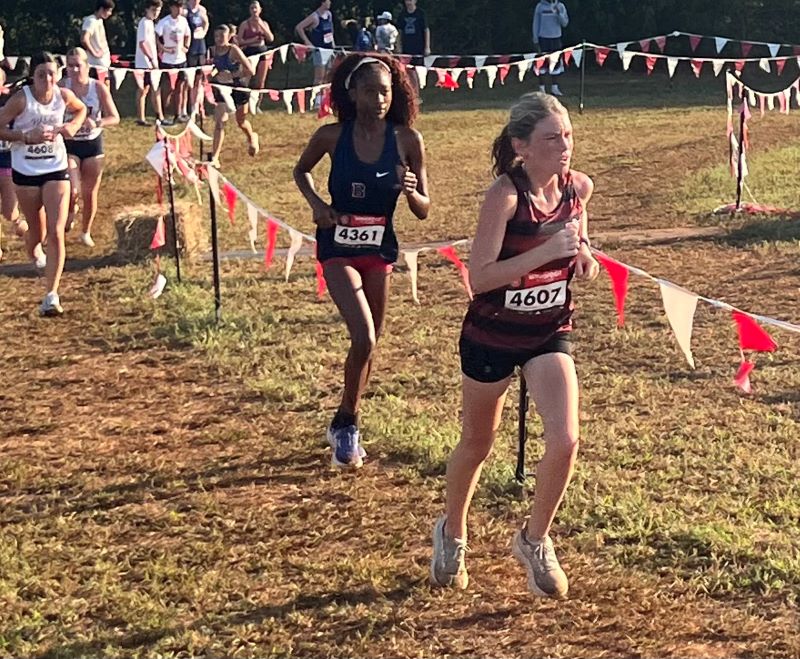 VHS Cross Country Competes at Bleckley Night Run 